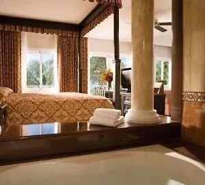 Riu Palace Tropical Bay Негрил